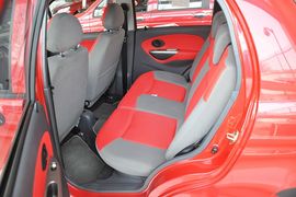 2012款宝骏乐驰1.0L手动舒适型