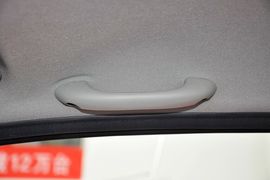 2012款宝骏乐驰1.0L手动舒适型