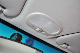 2012款宝骏乐驰1.0L手动舒适型