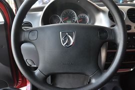 2012款宝骏乐驰1.0L手动舒适型