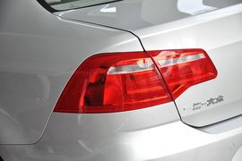 2013款大众宝来1.6L手动时尚型