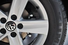 2013款大众宝来1.6L手动时尚型