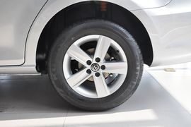 2013款大众宝来1.6L手动时尚型