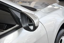 2013款大众宝来1.6L手动时尚型