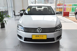 2013款大众宝来1.6L手动时尚型