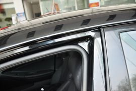2013款现代索纳塔八2.4GLS自动豪华版