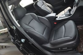 2013款现代索纳塔八2.4GLS自动豪华版