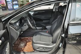 2013款现代索纳塔八2.4GLS自动豪华版
