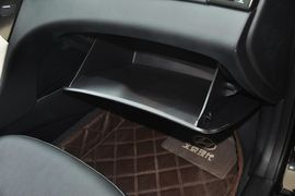 2013款现代索纳塔八2.4GLS自动豪华版