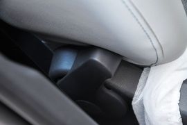 2013款斯柯达昕锐1.6L手动智选型