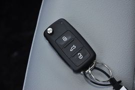 2013款斯柯达昕锐1.6L手动智选型