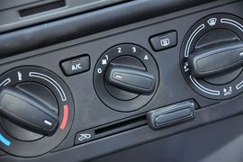 2013款斯柯达昕锐1.6L手动智选型