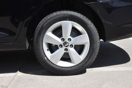 2013款斯柯达昕锐1.6L手动智选型