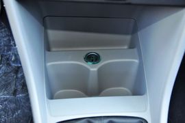 2013款斯柯达昕锐1.4L手动智选型