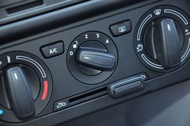 2013款斯柯达昕锐1.4L手动智选型