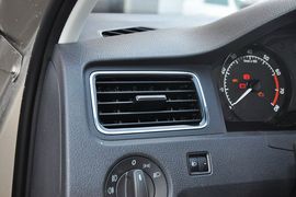 2013款斯柯达昕锐1.4L手动智选型