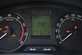 2013款斯柯达昕锐1.4L手动智选型