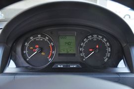 2013款斯柯达昕锐1.4L手动智选型