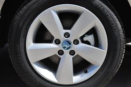 2013款斯柯达昕锐1.4L手动智选型