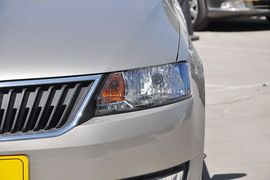 2013款斯柯达昕锐1.4L手动智选型