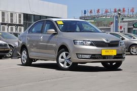 2013款斯柯达昕锐1.4L手动智选型
