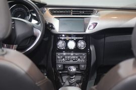 DS3敞篷版上海车展实拍