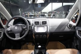 铃木SX4