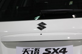 铃木SX4
