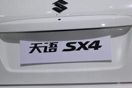 铃木SX4