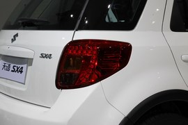 铃木SX4