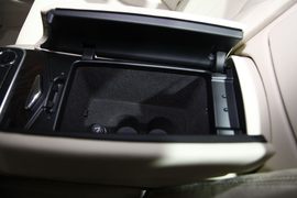 玛莎拉蒂全新总裁V6上海车展实拍