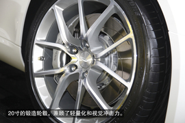 2013款阿斯顿马丁Rapide