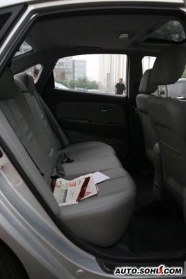 2008款现代伊兰特悦动