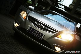 2008款现代伊兰特悦动