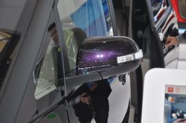 2013款比亚迪M6上海车展实拍