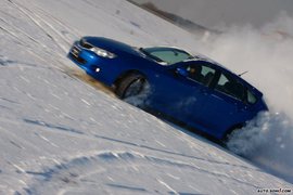 斯巴鲁雪地试驾