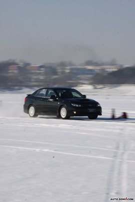 斯巴鲁雪地试驾