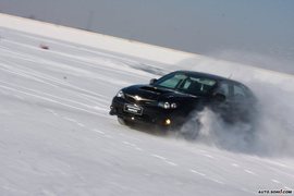 斯巴鲁雪地试驾