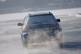 斯巴鲁雪地试驾