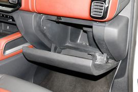 2017款雪铁龙天逸C5