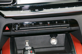 2017款雪铁龙天逸C5