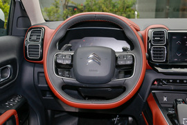 2017款雪铁龙天逸C5