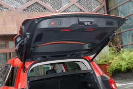 2017款雪铁龙天逸C5