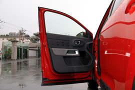 2017款雪铁龙天逸C5