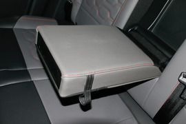 2017款雪铁龙天逸C5