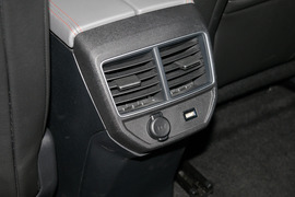 2017款雪铁龙天逸C5