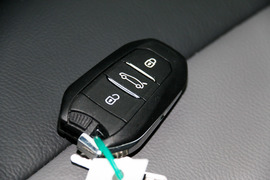 2017款雪铁龙天逸C5