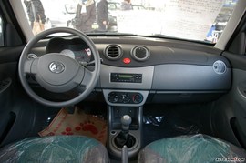 2009款力帆320内饰