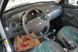 2009款力帆320内饰