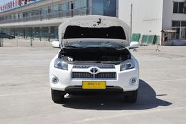 2013款丰田RAV4